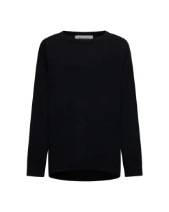 Black sweater with dropped hem