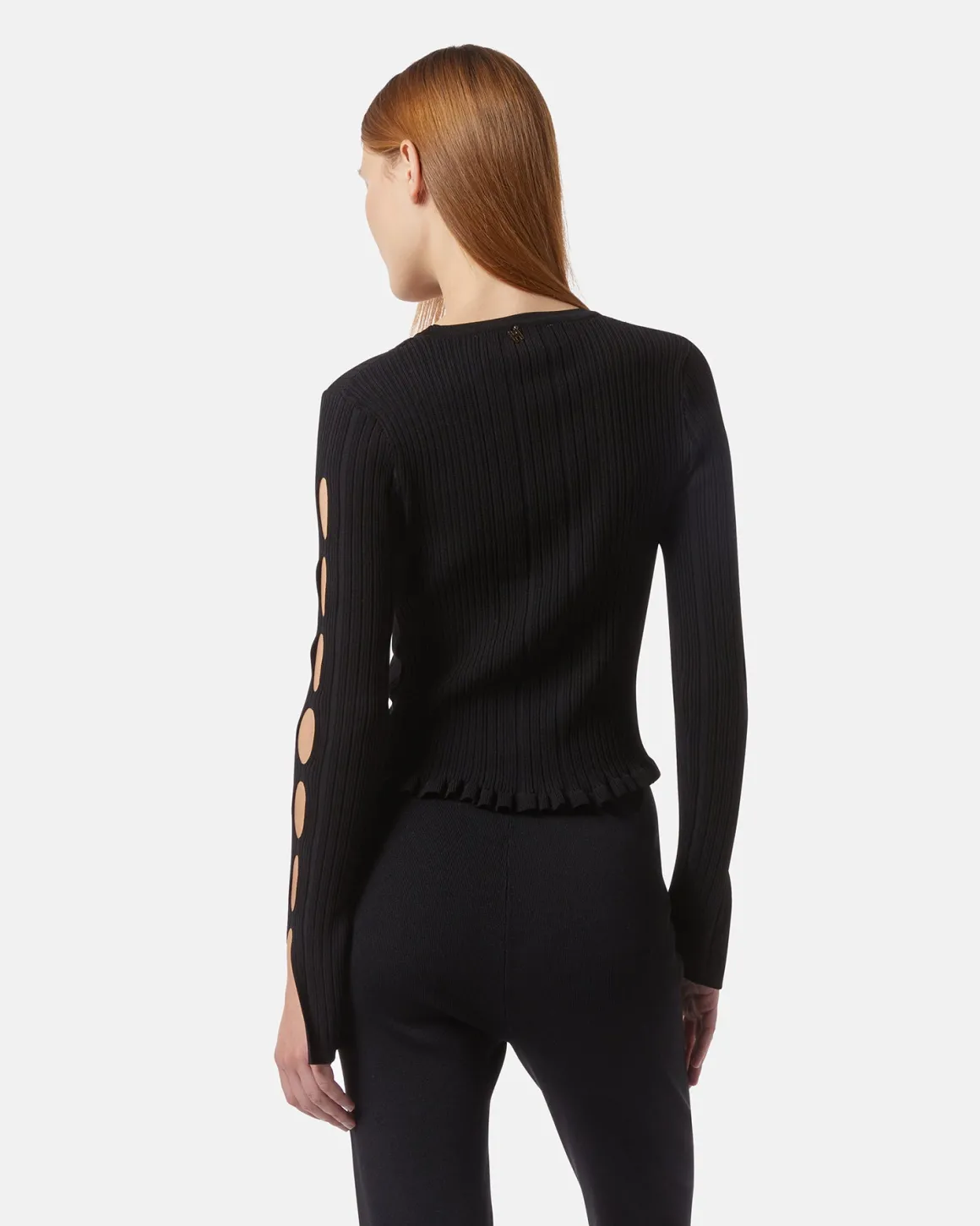 Cibuine shirt with cut-out sleeves