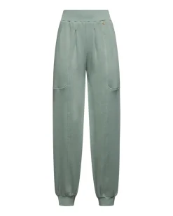 Essential joggers with fitted bottoms