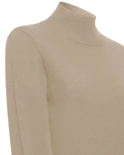 Fitted turtleneck sweater