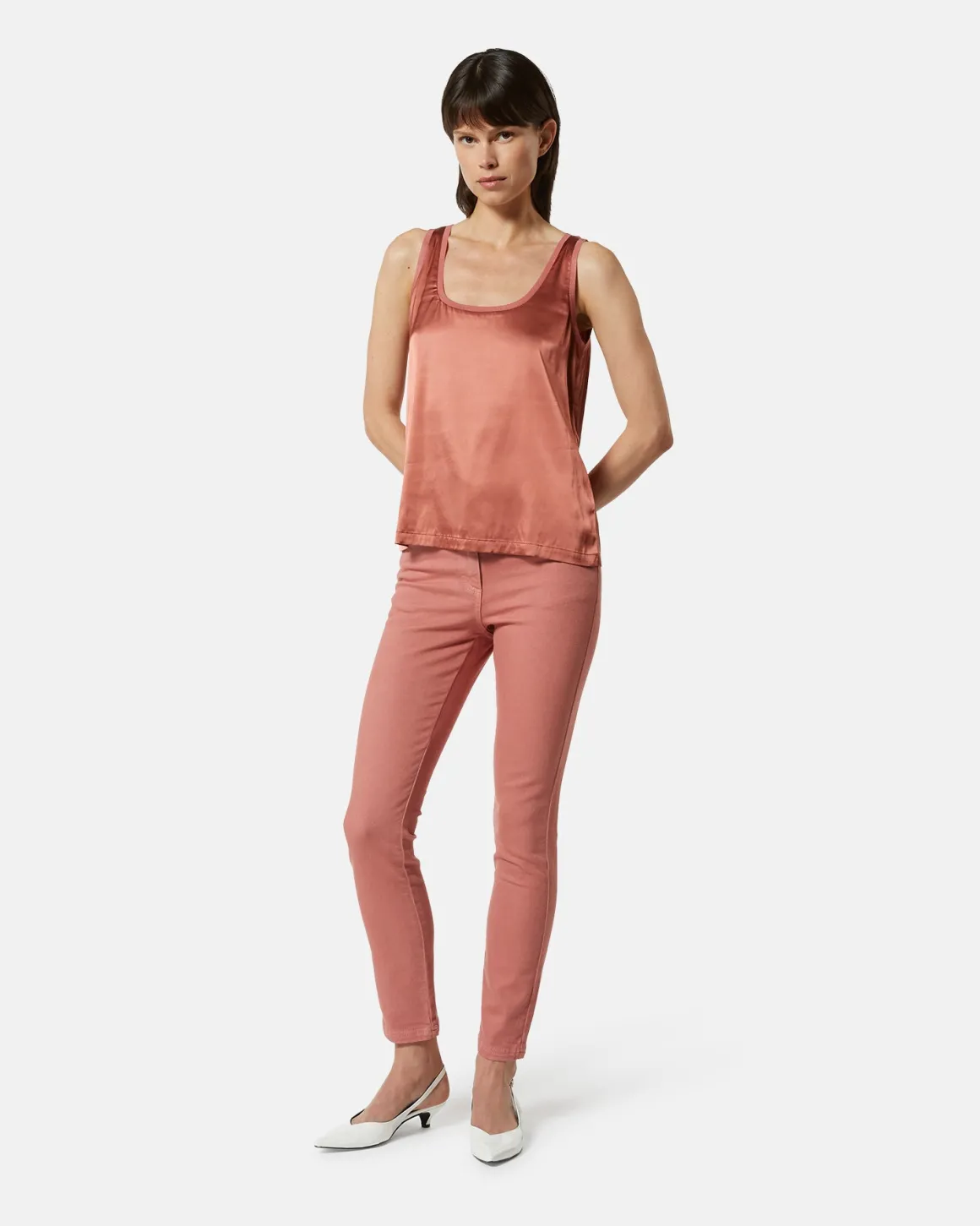 High -waisted skinny jeans