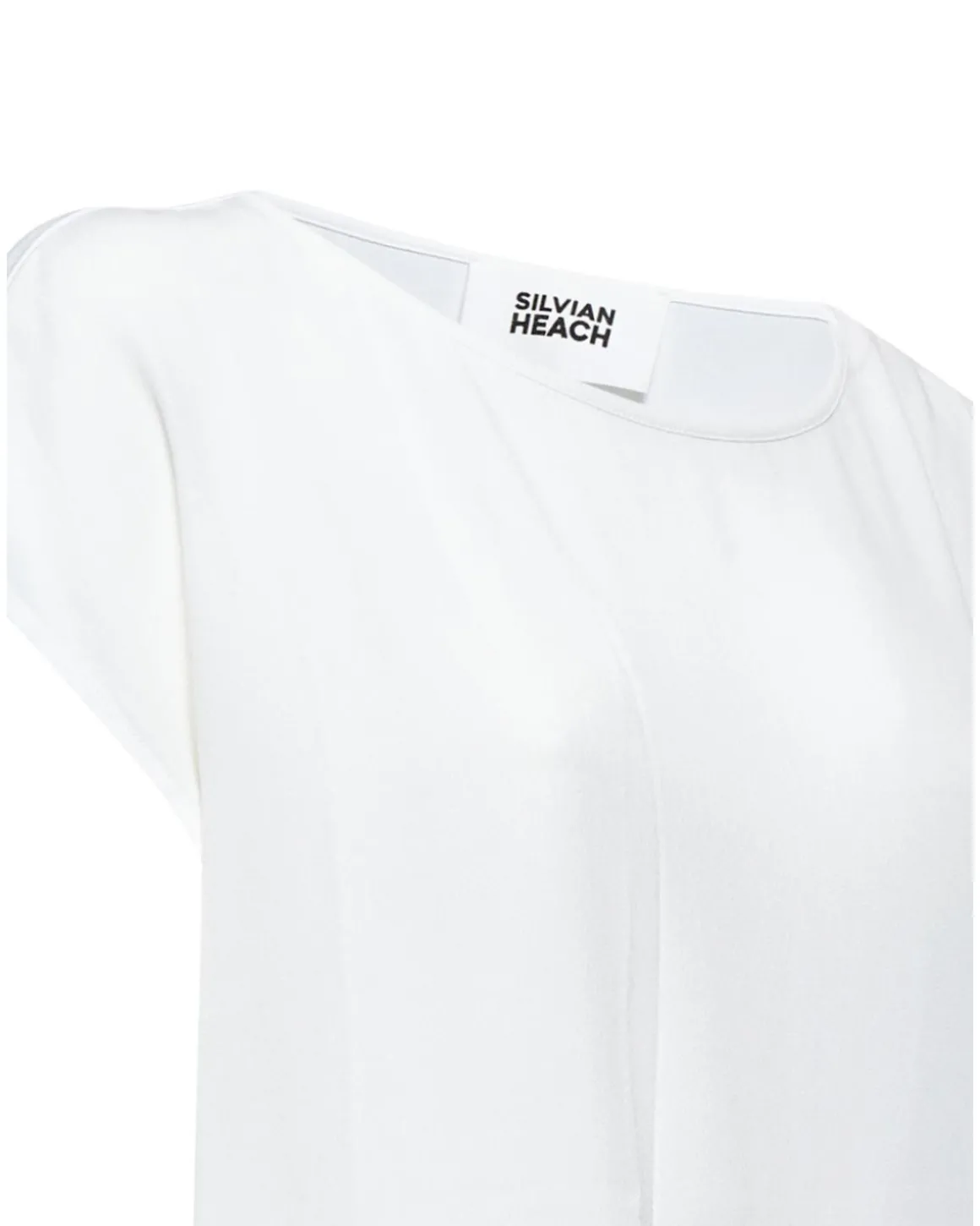 Minimal T-shirt with short sleeves