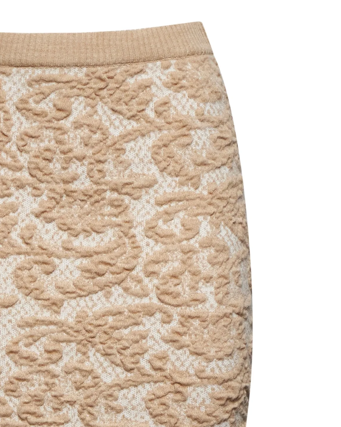 Pencil skirt with decorative motif