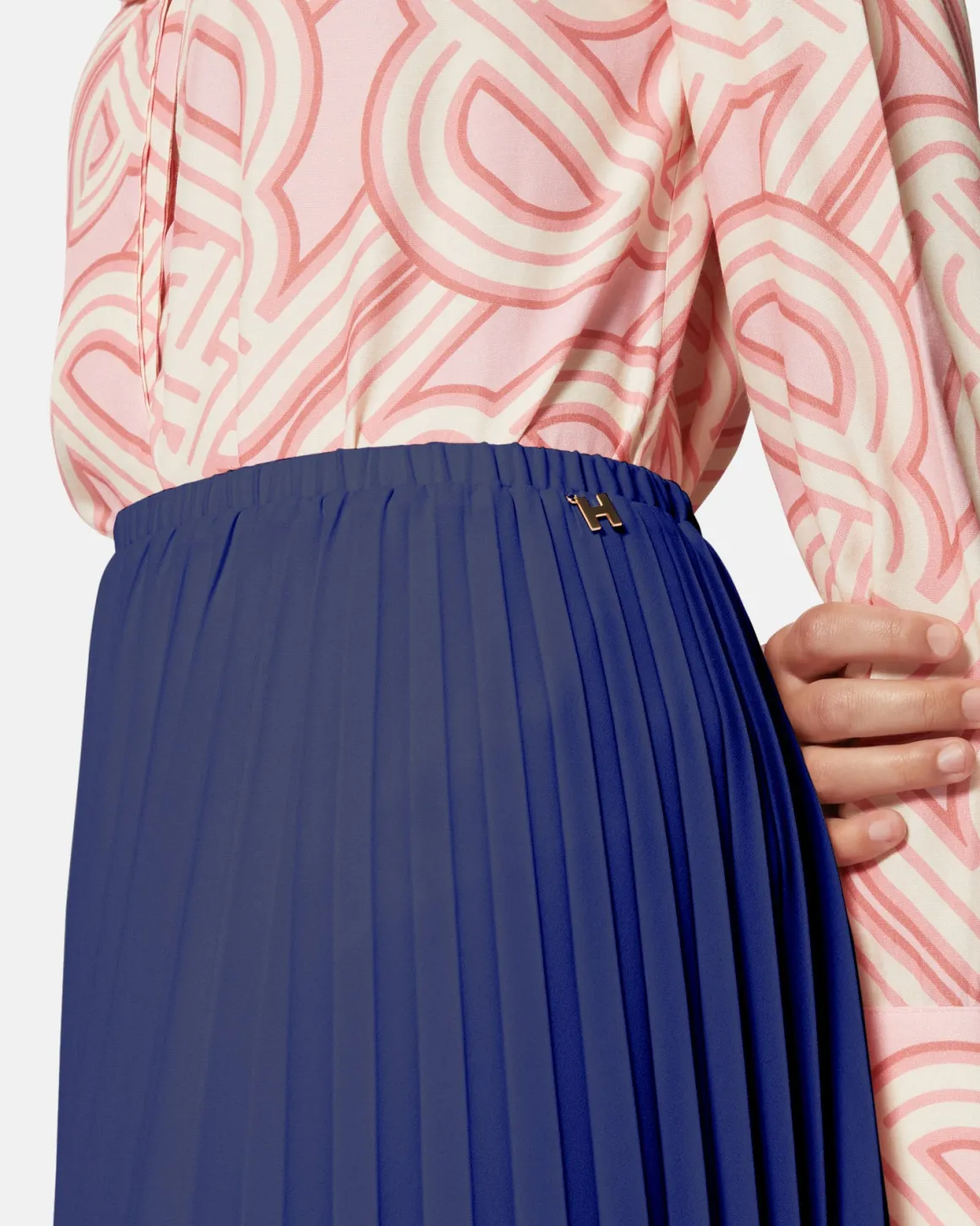 Pleated longuette