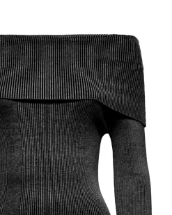 Ribbed off-the-shoulder sweater