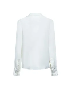 Shirt with decorated collar