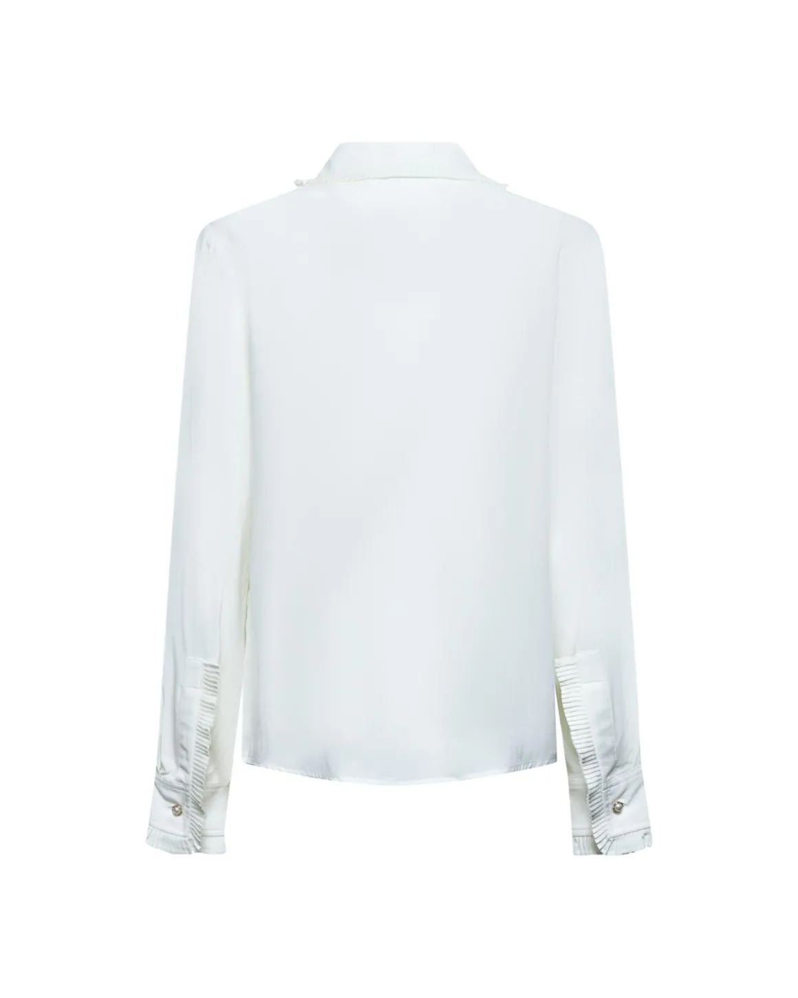 Shirt with decorated collar