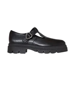 Shoe with strap and structured sole