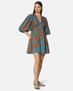 Short dress with V -neck and decorative ruffles