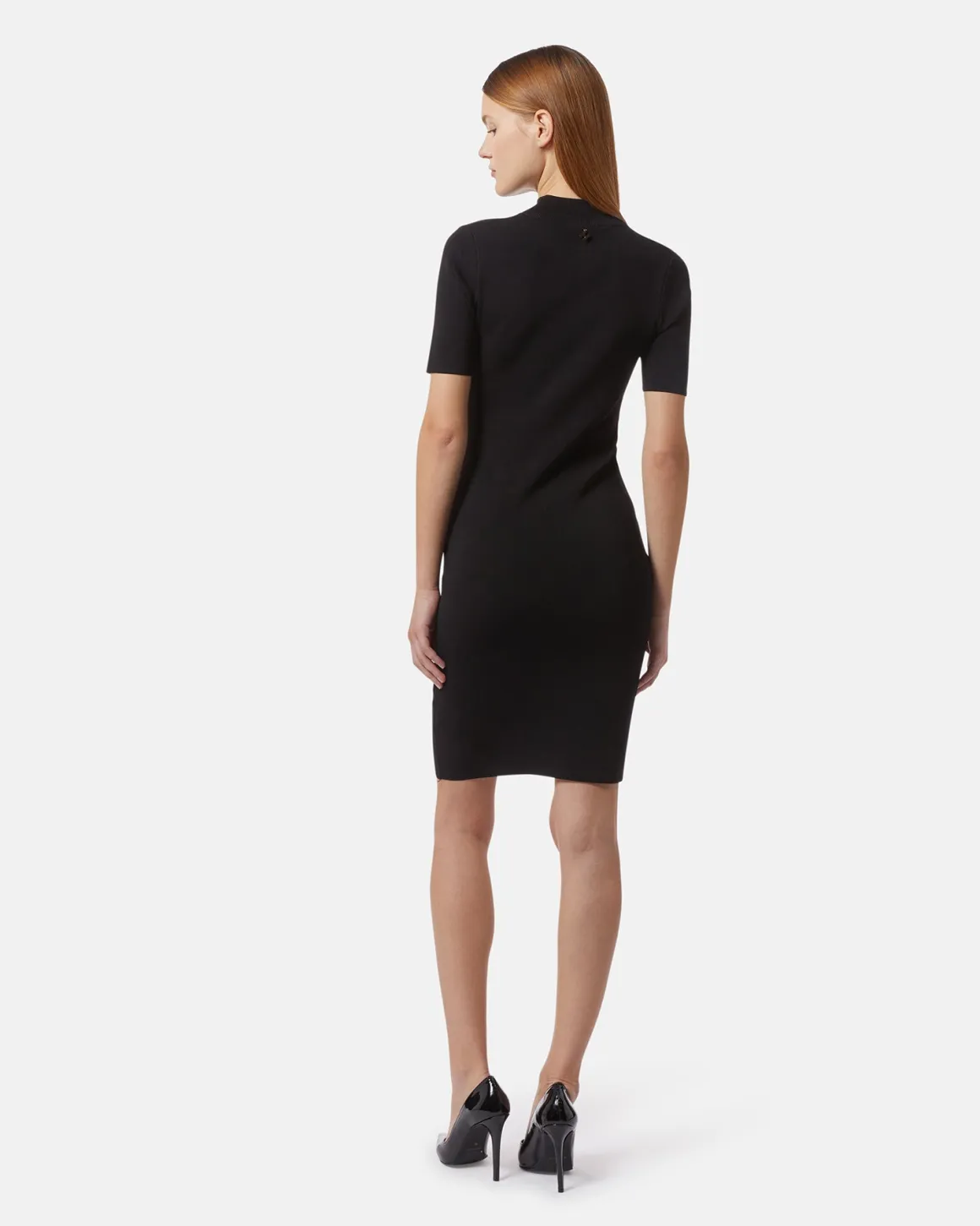Short knitted dress with high collar