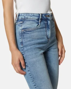 Skinny jeans in denim