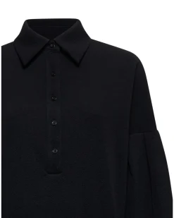 Sweater with collar