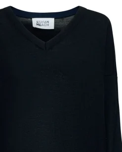 Sweater with contrasting edges