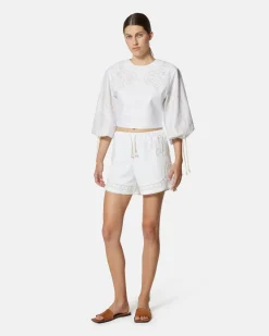 Top crop with sliced 窶銀菊mbroidery and sleeves