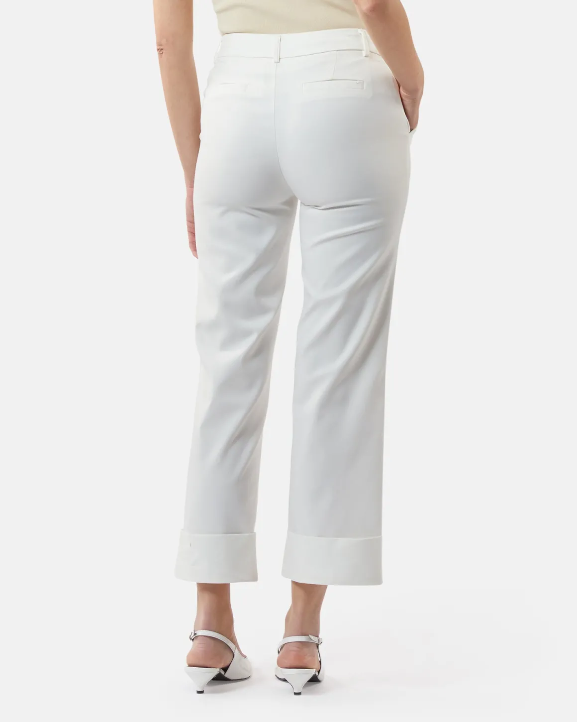 Trousers with aspect