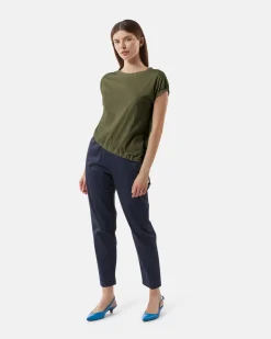 T-shirt with asymmetrical cutting