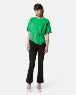 T-shirt with decorative bowl