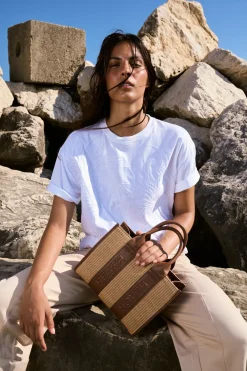 T-shirt with relief embroidery